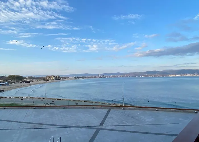 Paradiso B 210 Private Sea View