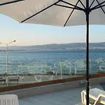 Paradiso B 210 Private Sea View Apartment